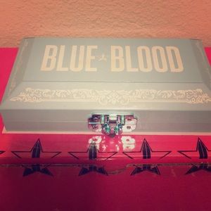 Jeffree Star Blue Blood Eyeshadow Palette